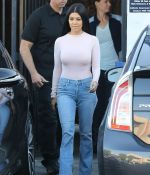 Access_Kardashian_04.jpg