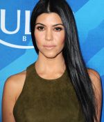 Access_Kardashian_03~0.jpeg