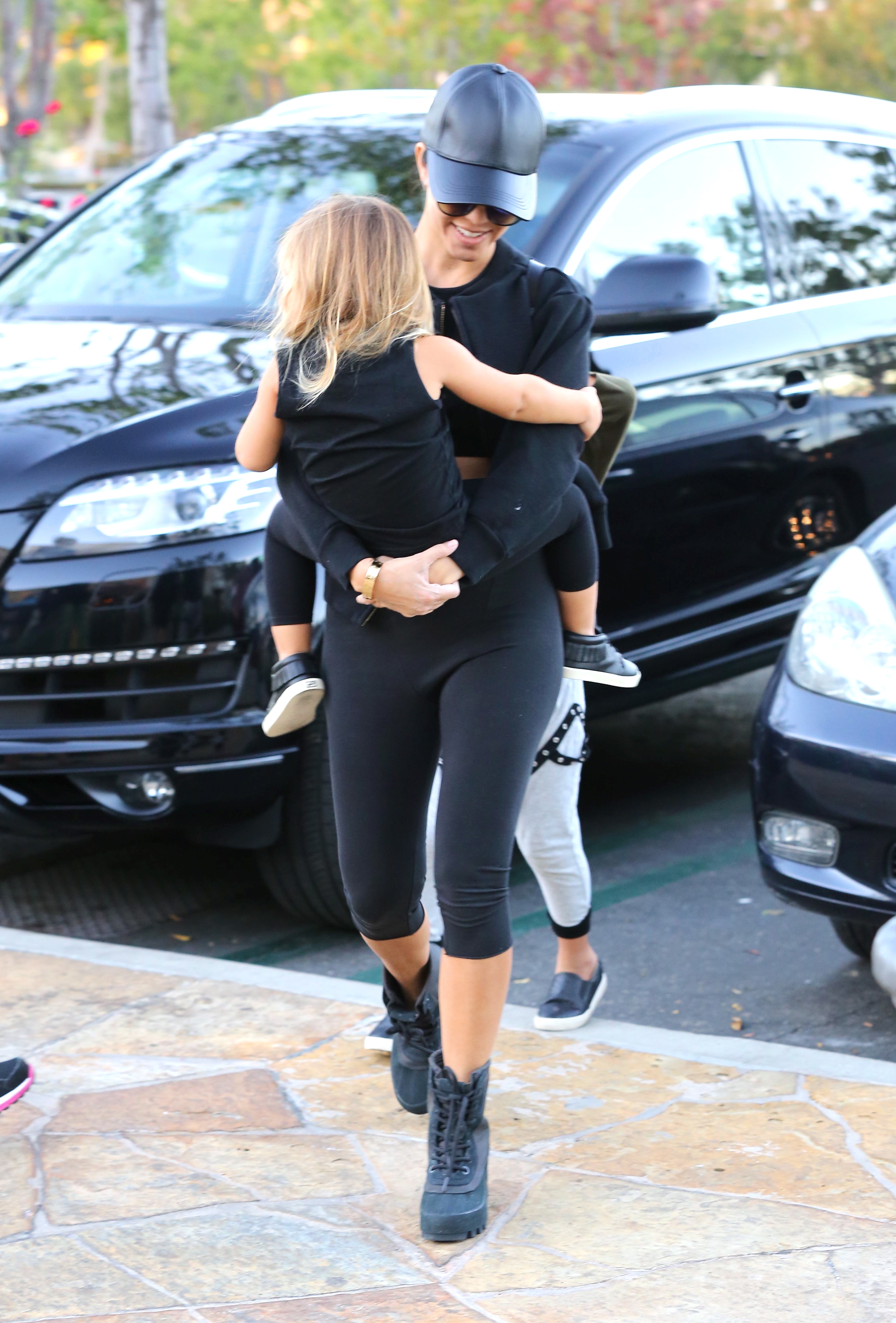 Access_Kardashian_010.jpg