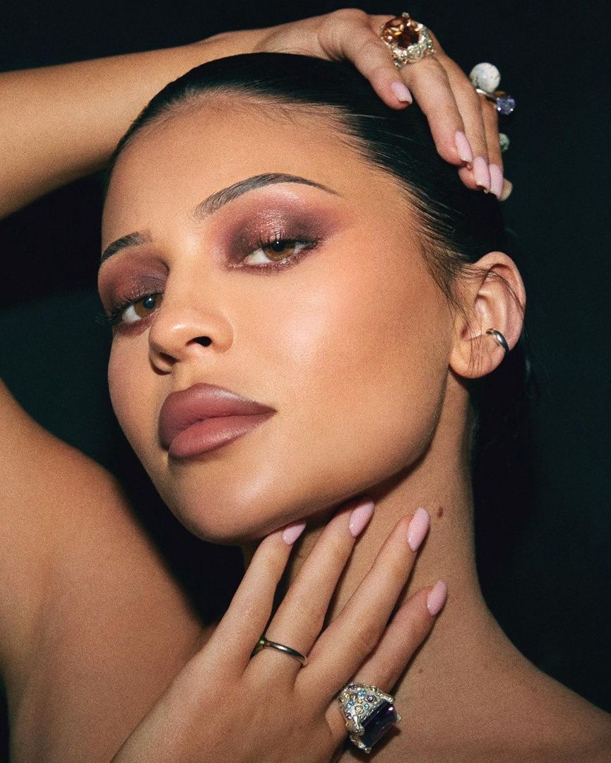 Access_Kardashian_003.jpg