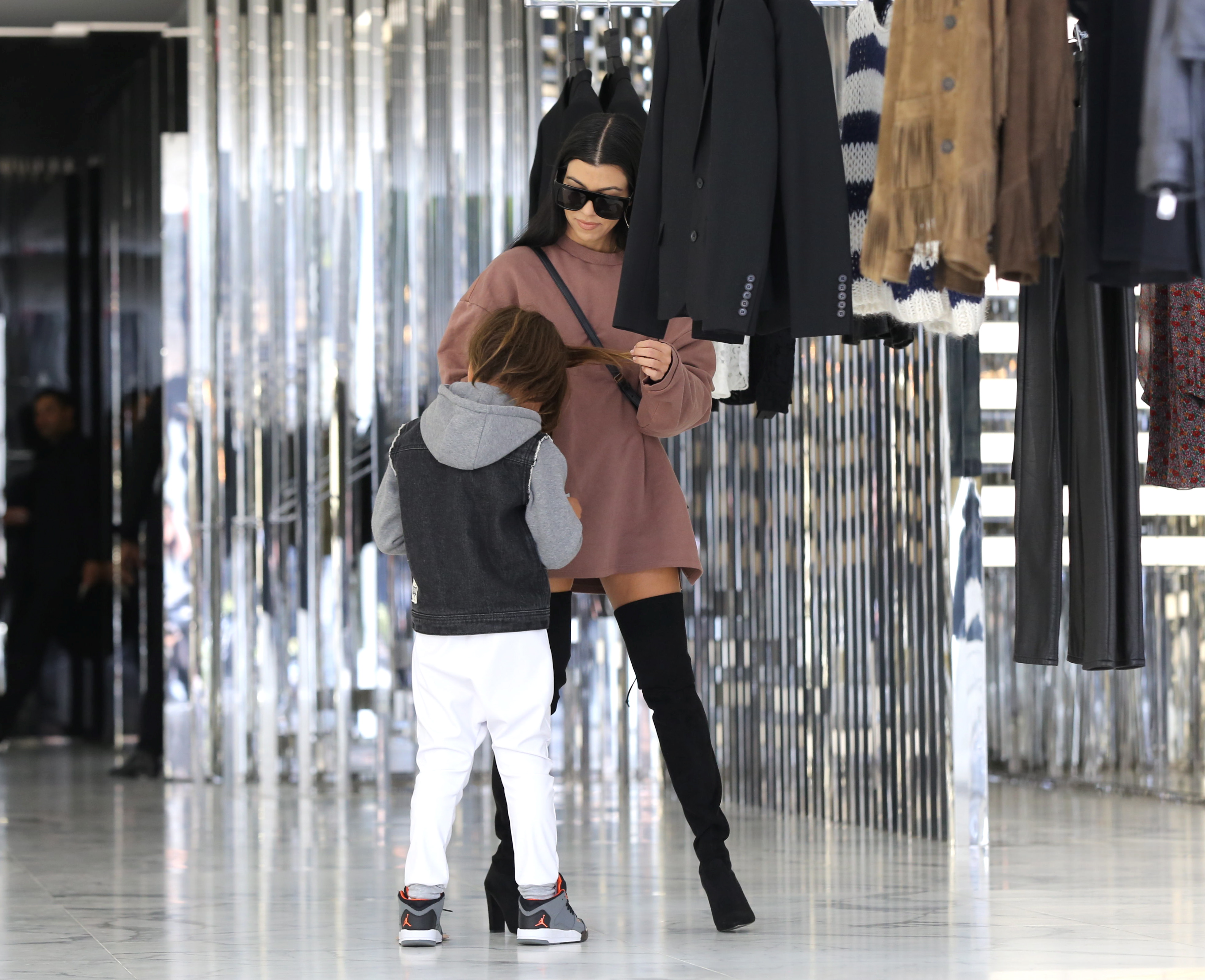 Access_Kardashian_05.jpeg