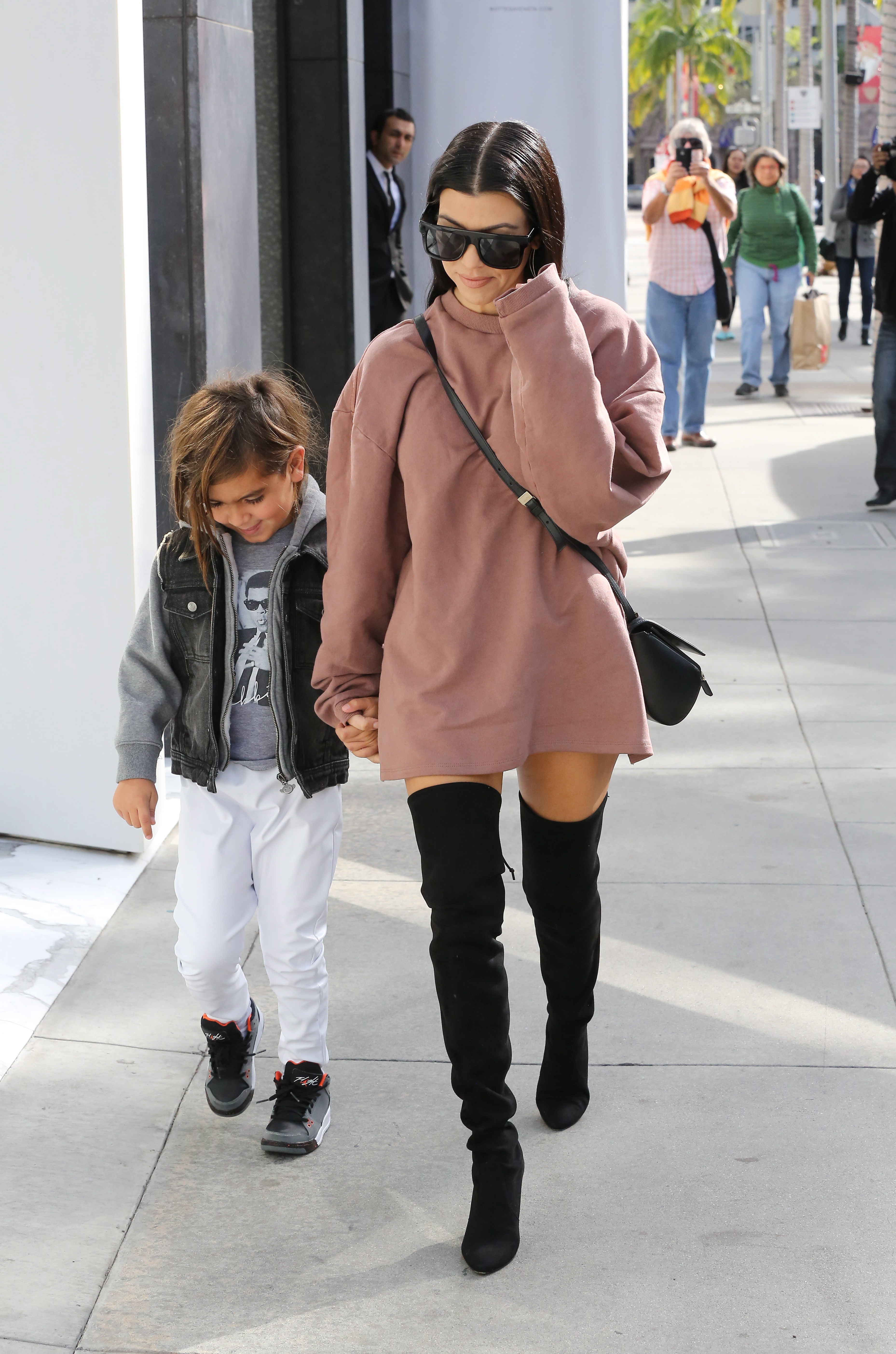 Access_Kardashian_09.jpeg