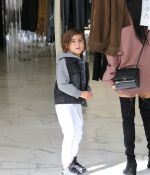 Access_Kardashian_06.jpeg