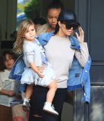 Access_Kardashian_04.jpeg