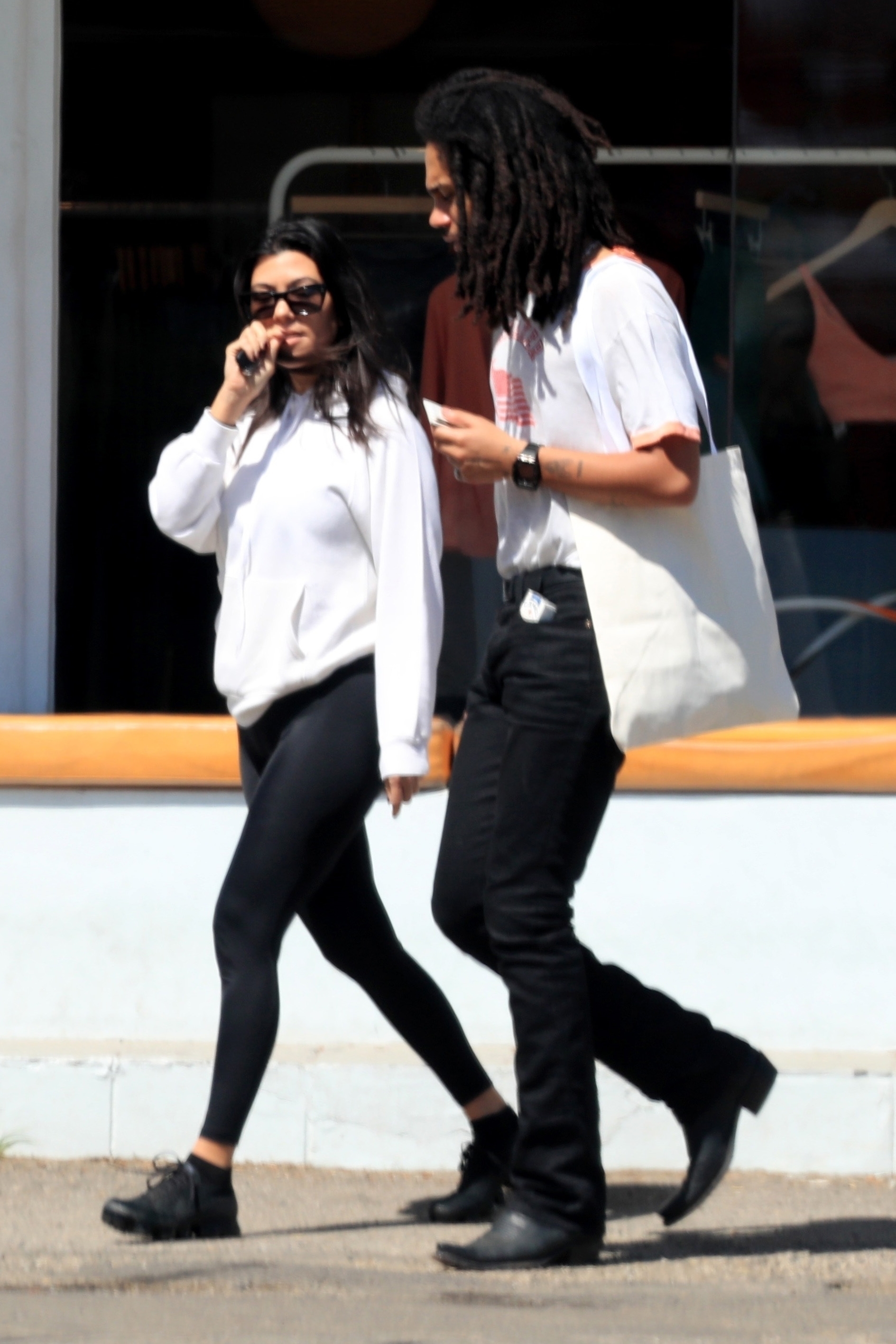 Access_Kardashian_07.jpg