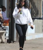 Access_Kardashian_05.jpg