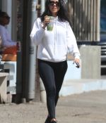 Access_Kardashian_09.jpg