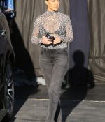 Access_Kardashian_03.jpg