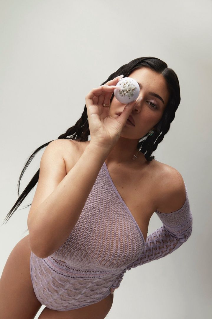 Access_Kardashian_001.jpg