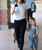 Access_Kardashian_05.jpg