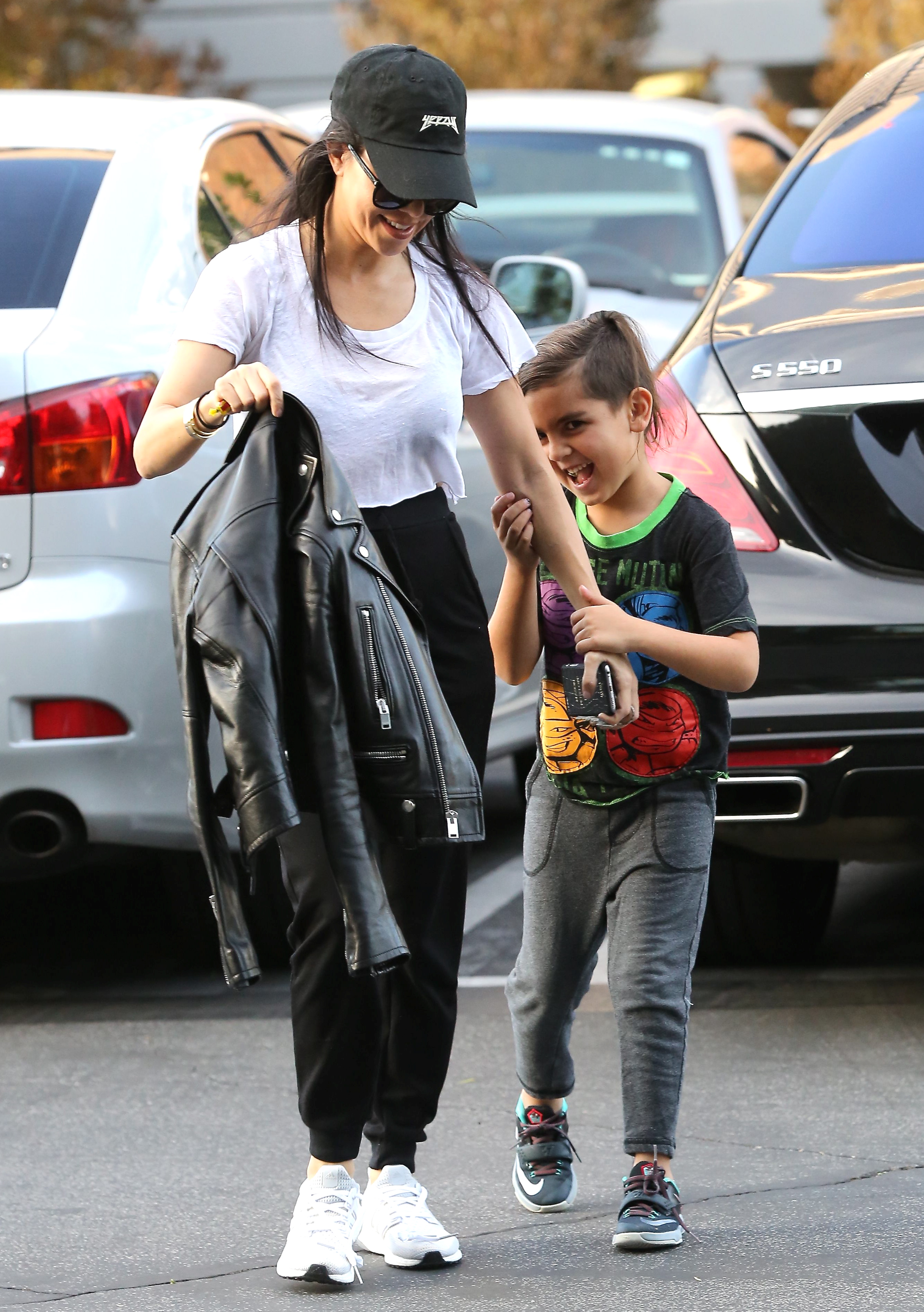 Access_Kardashian_011.jpg