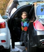 Access_Kardashian_01.jpg