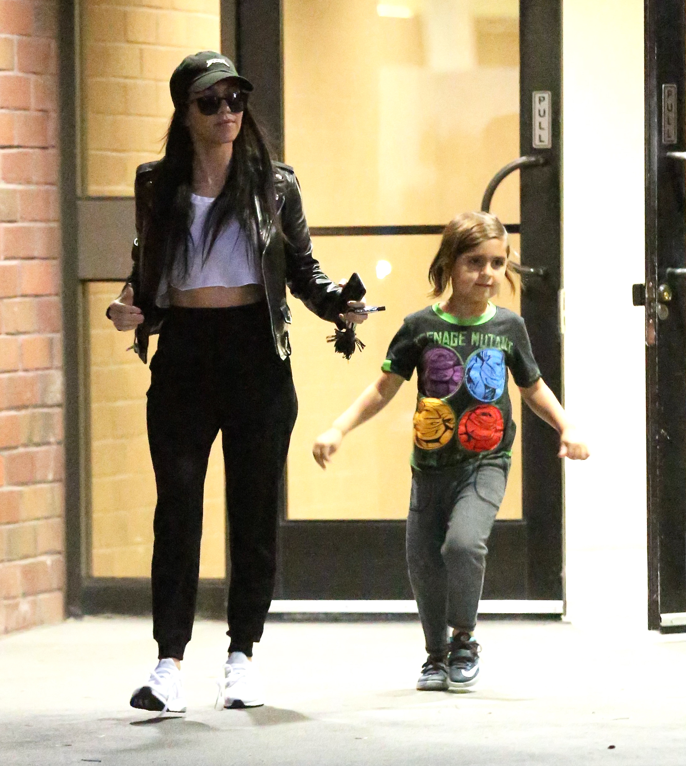 Access_Kardashian_01.jpg