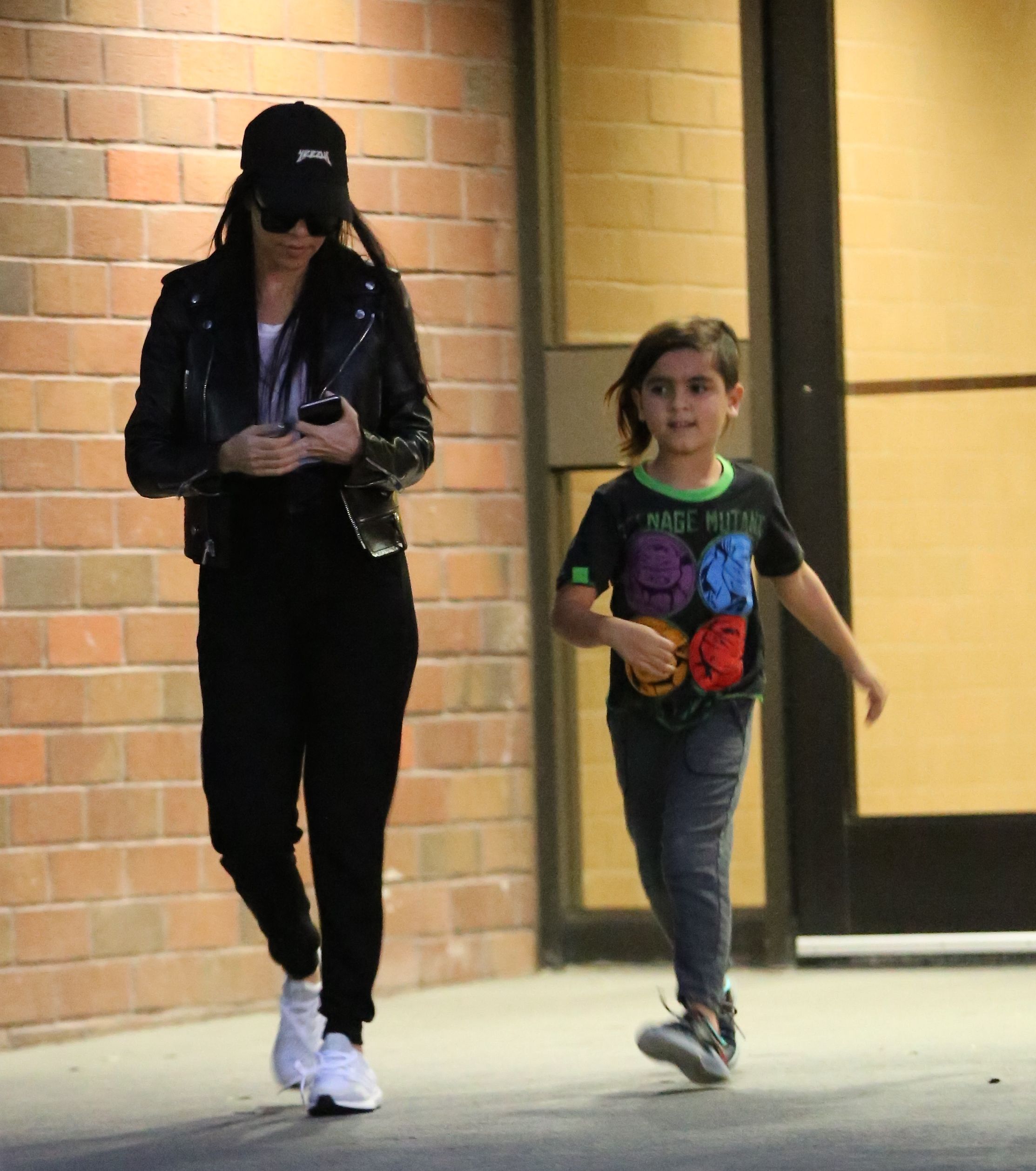 Access_Kardashian_05.jpg