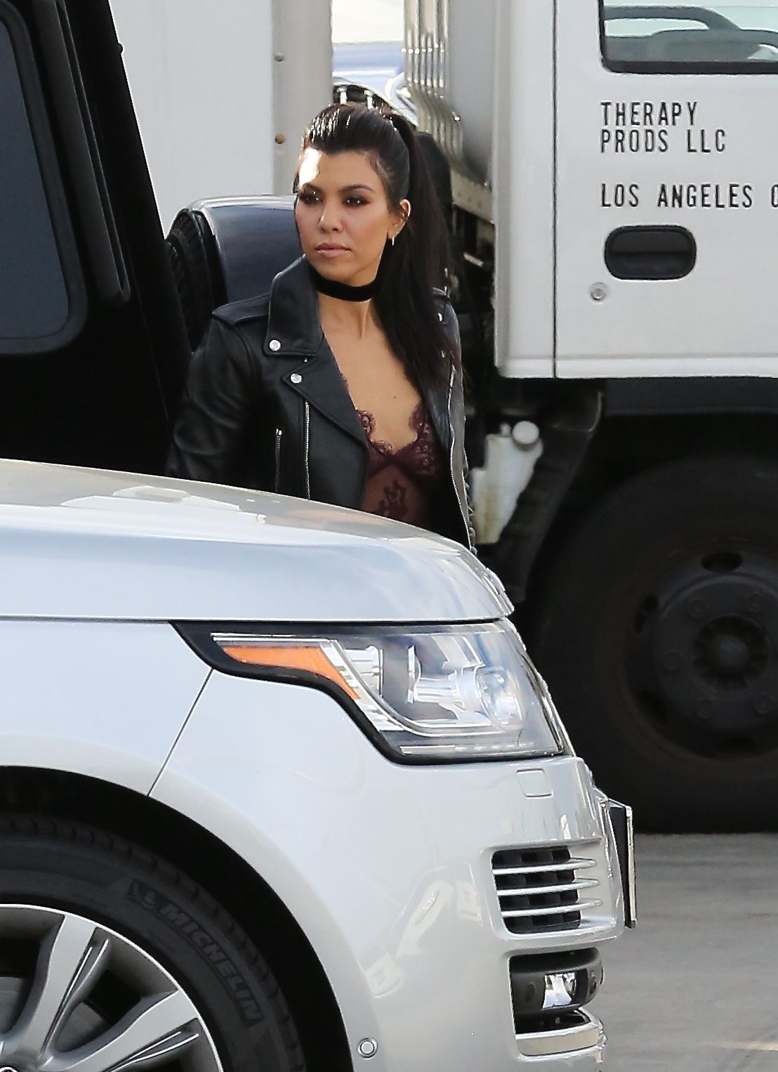 Access_Kardashian_03.jpg