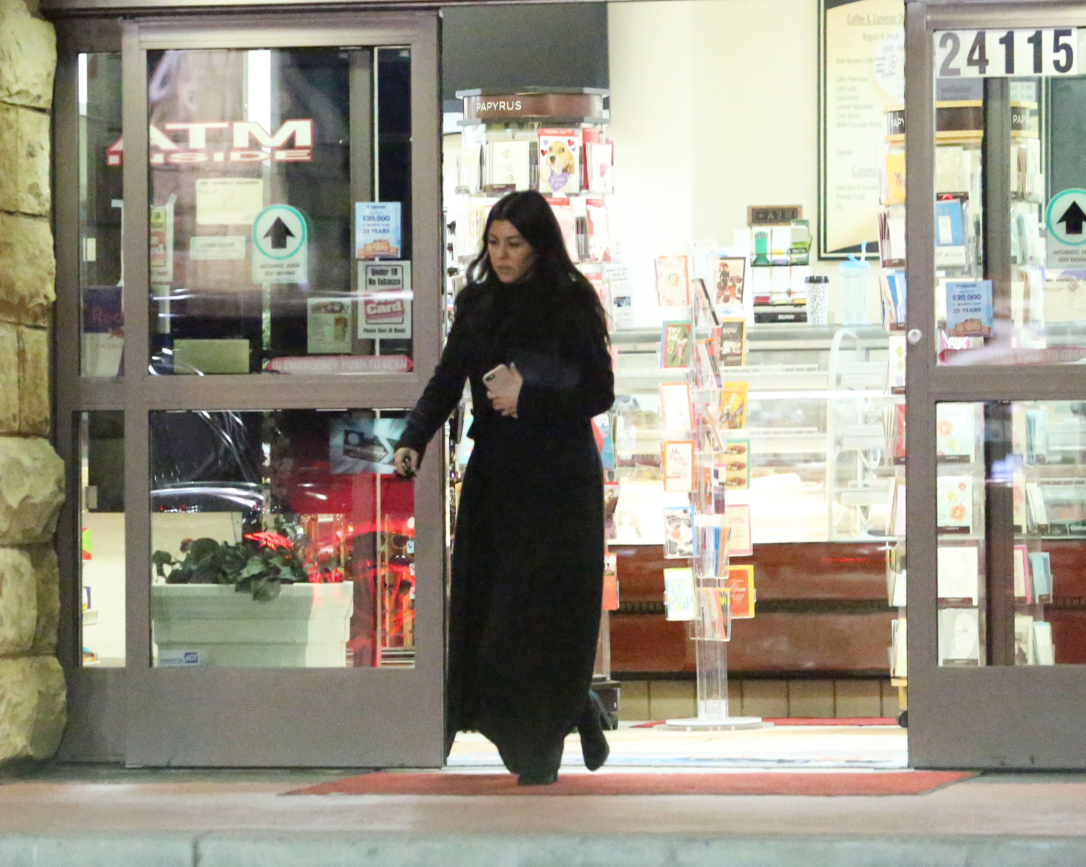 Access_Kardashian_06.jpeg