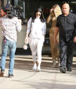 Access_Kardashian_04.jpg