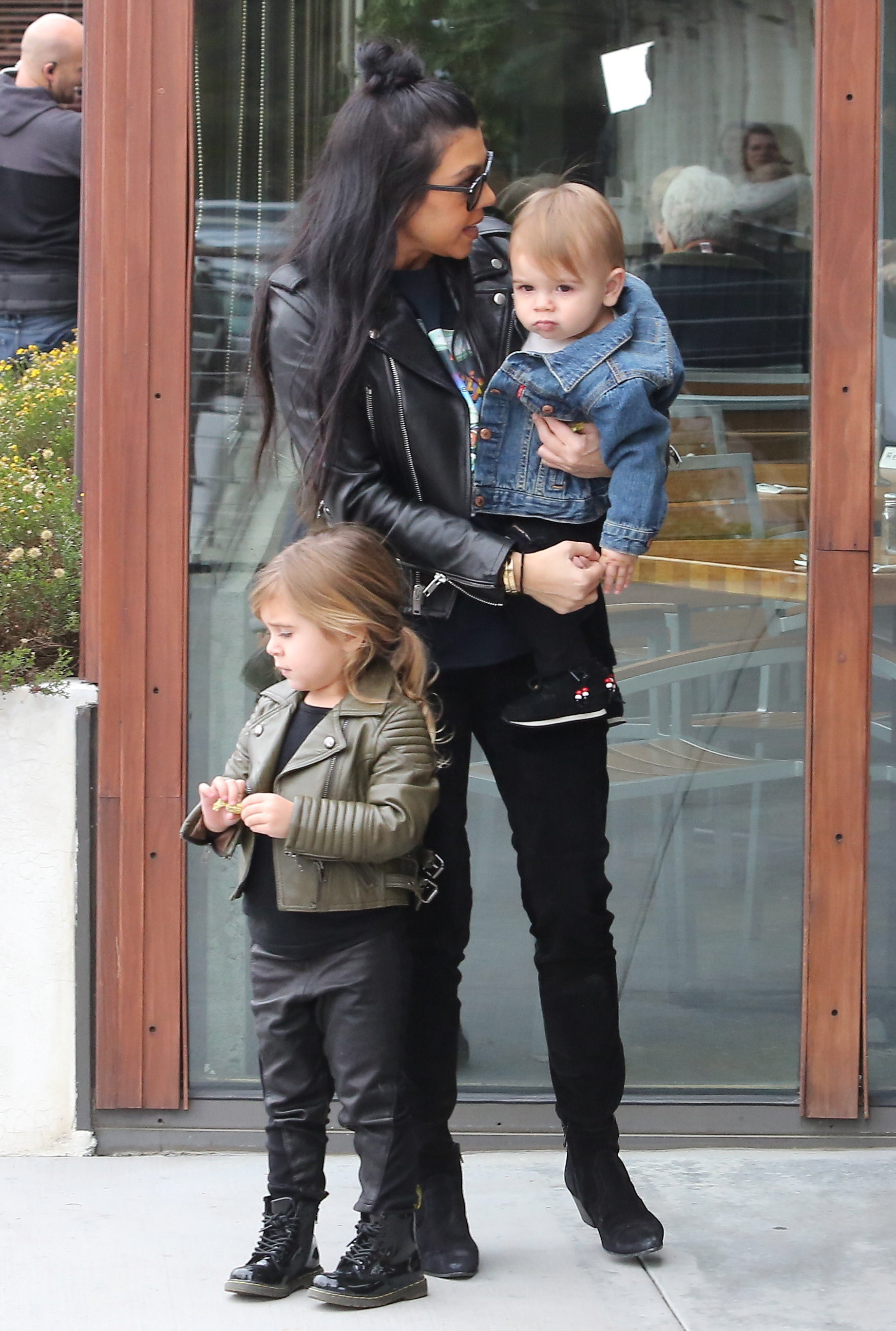 Access_Kardashian_04.jpeg