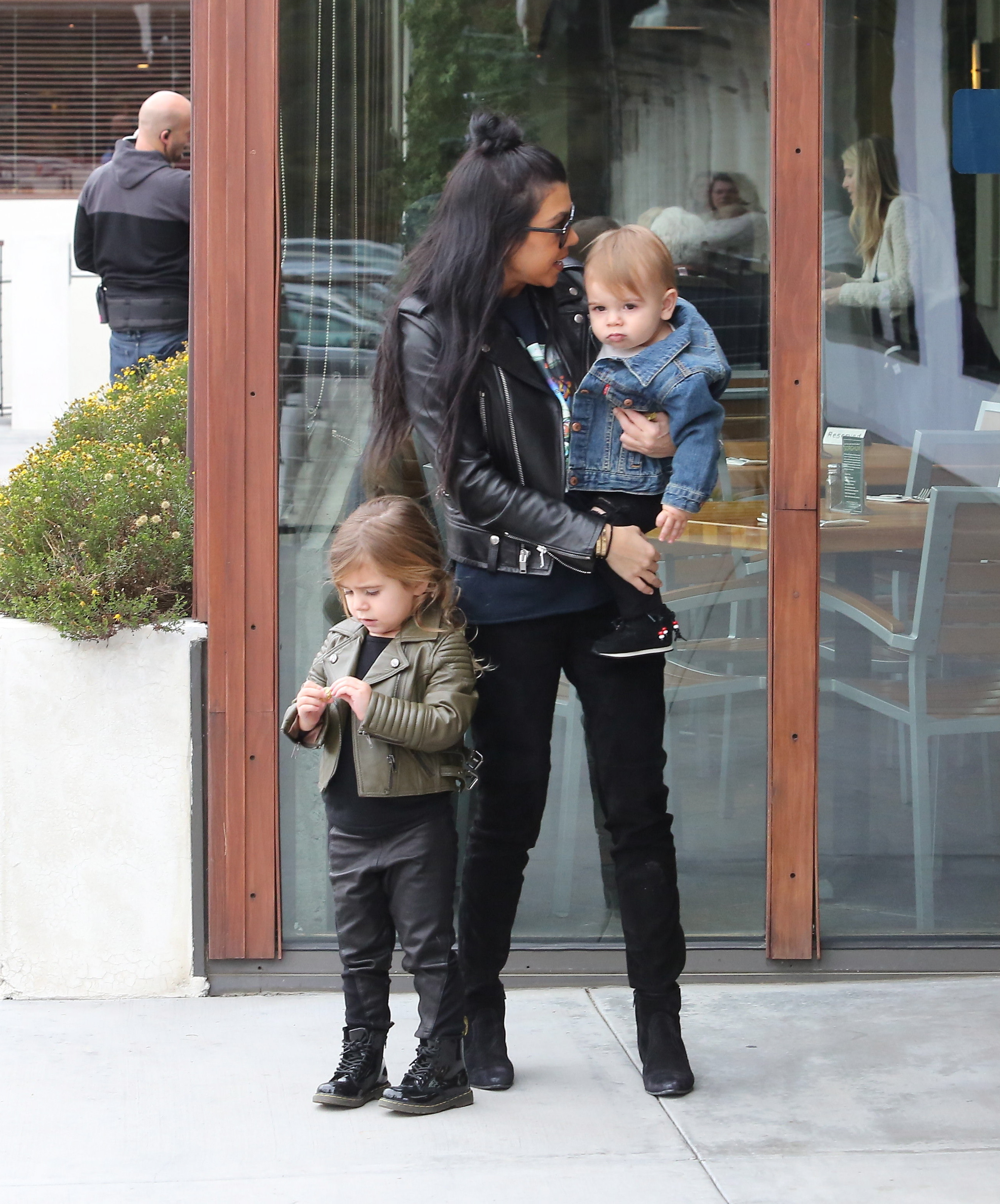 Access_Kardashian_08.jpeg