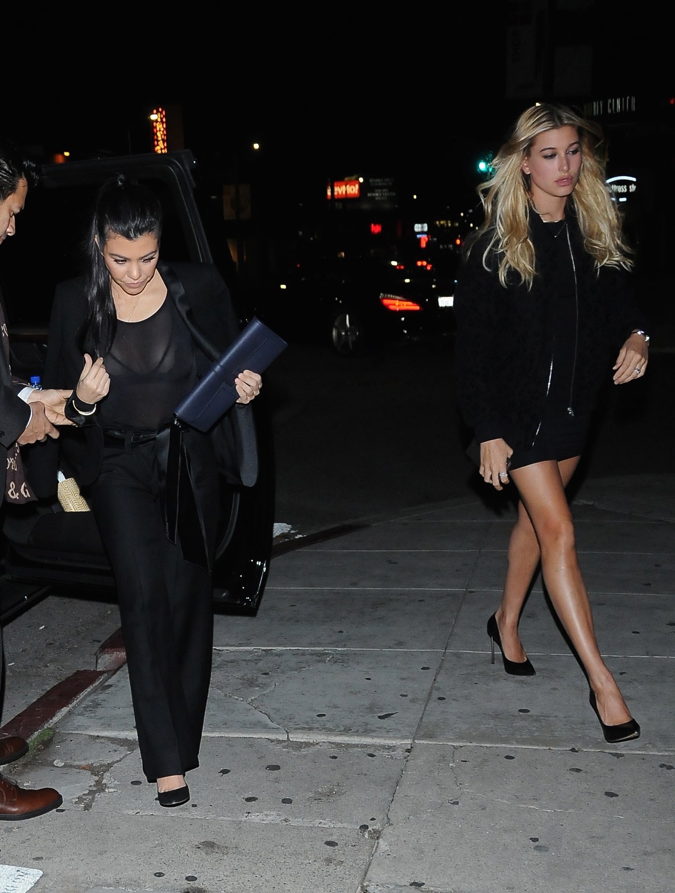 Access_Kardashian_03.jpg