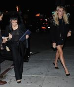 Access_Kardashian_03.jpg