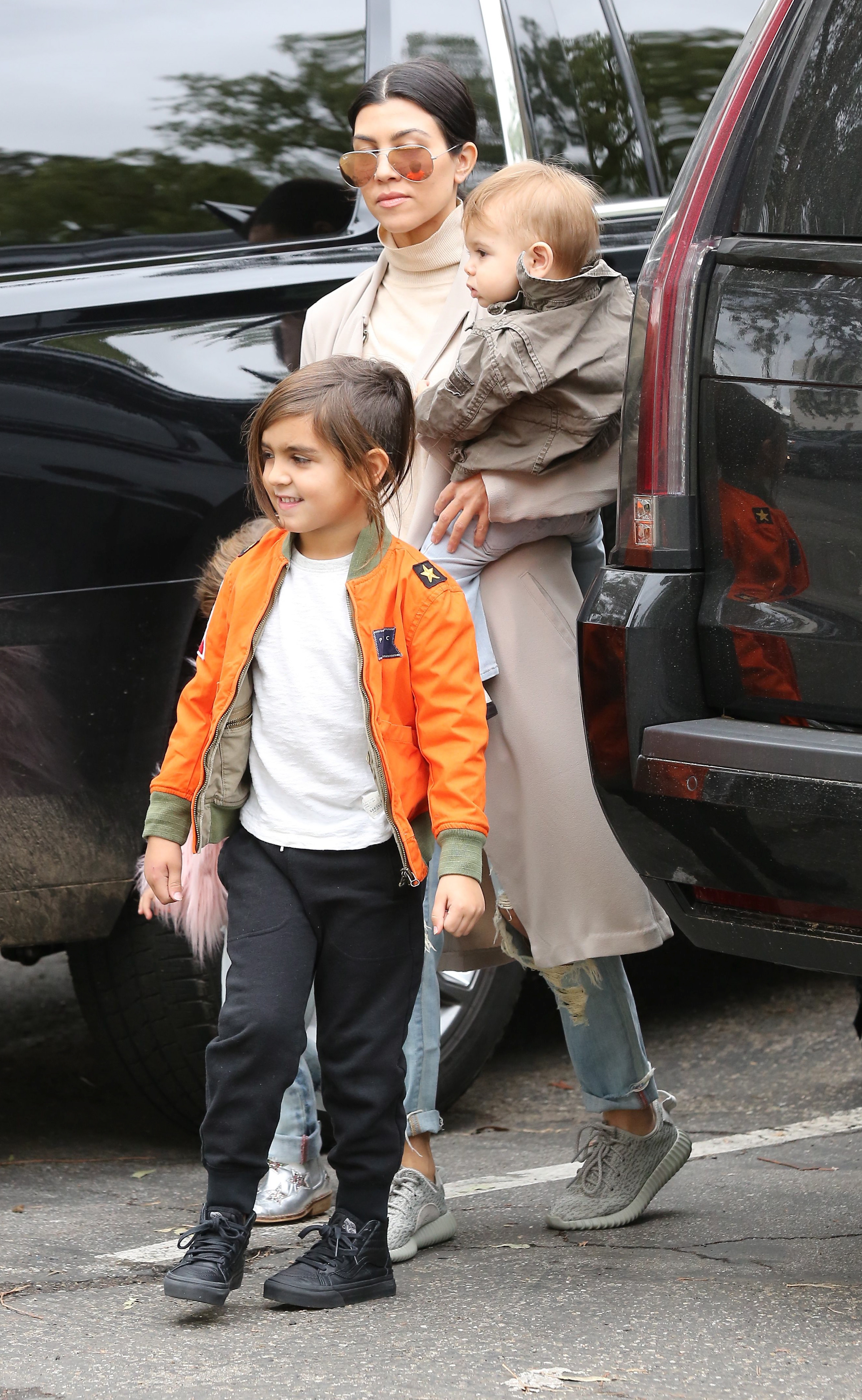 Access_Kardashian_03.jpg