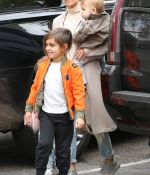 Access_Kardashian_03.jpg