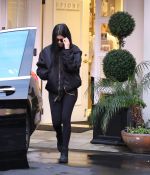 Access_Kardashian_07.jpeg