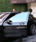 Access_Kardashian_08.jpeg
