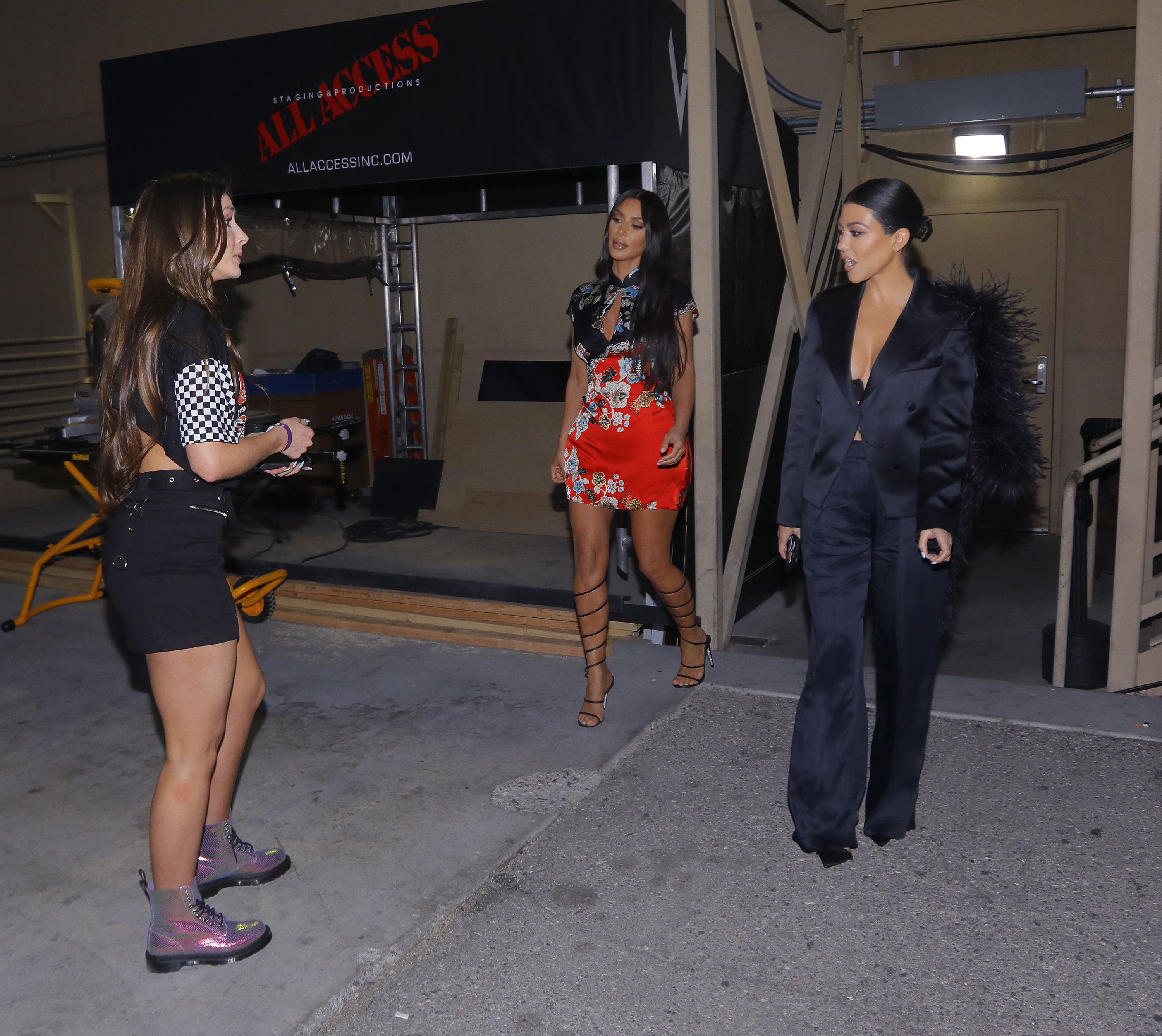 Access_Kardashian_05.jpg