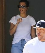 Access_Kardashian_03.jpg