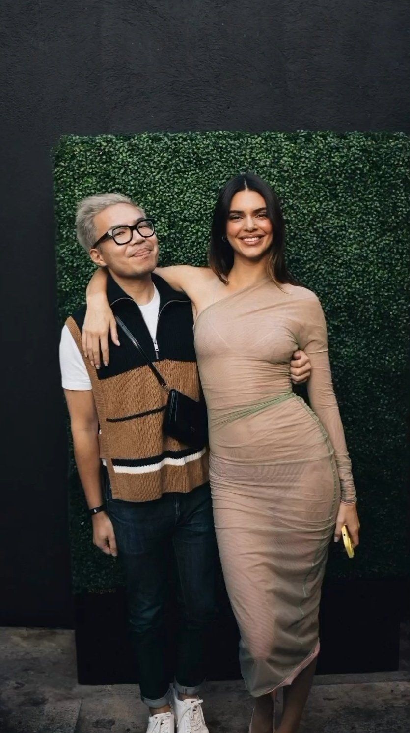 Access_Kardashian_001~0.JPG