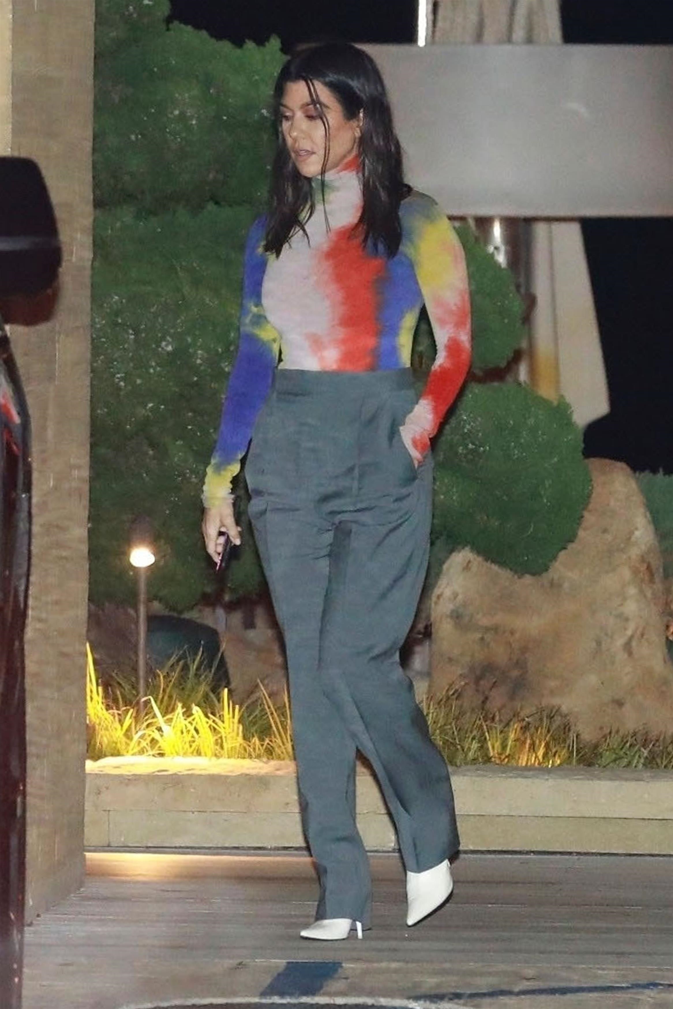 Access_Kardashian_03.jpg