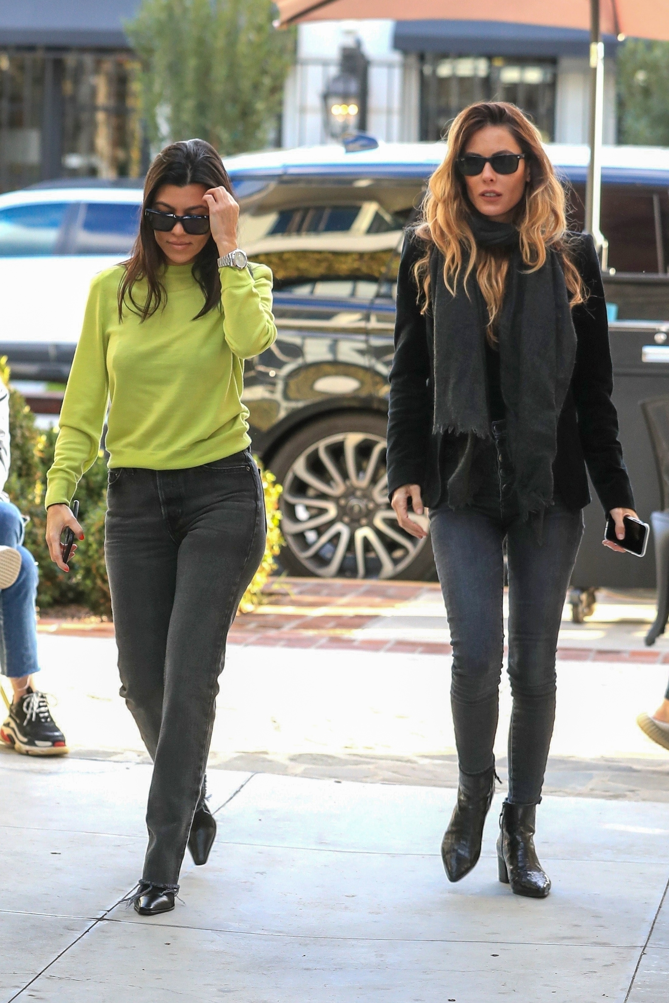 Access_Kardashian_03.jpg