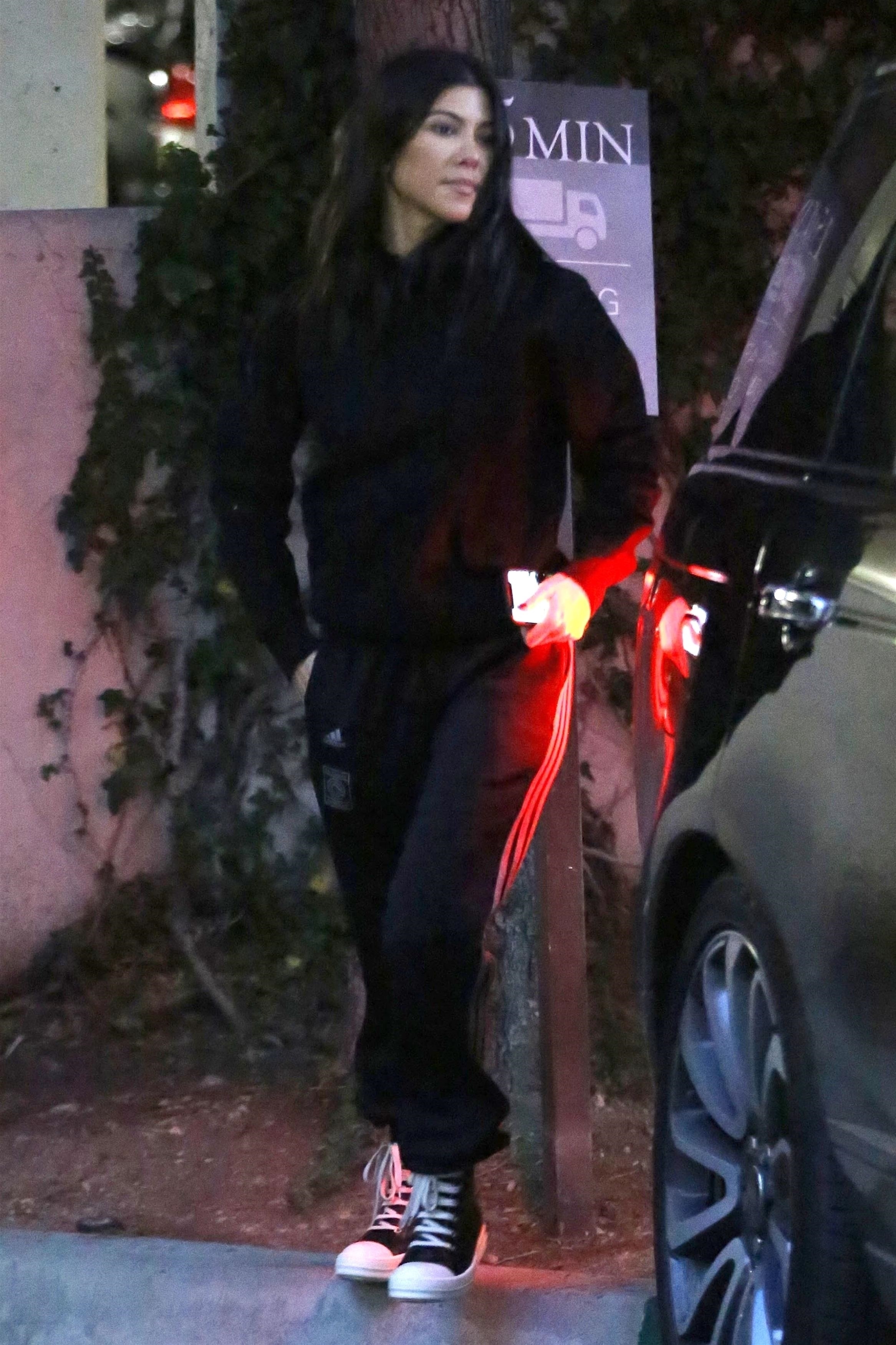 Access_Kardashian_06.jpg