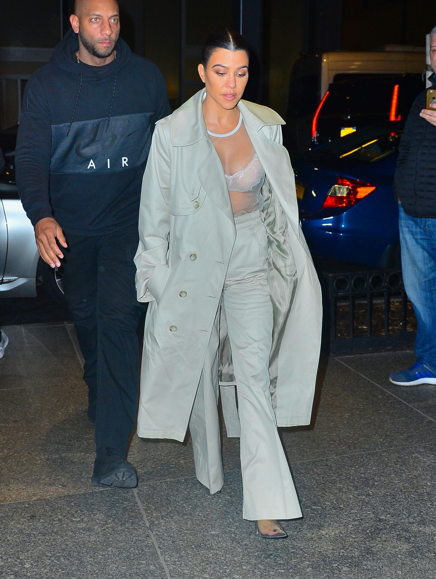 Access_Kardashian_03.jpg