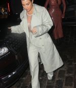 Access_Kardashian_015.jpg