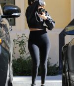 Access_Kardashian_05.jpg