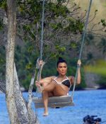 Access_Kardashian_07.jpg