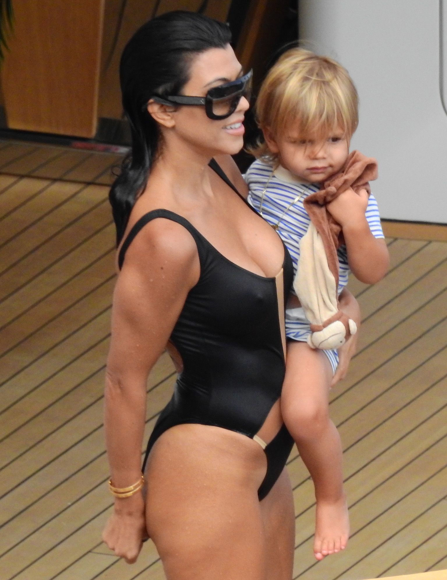 Access_Kardashian_07.jpg