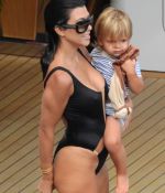 Access_Kardashian_07.jpg