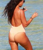 Access_Kardashian_021.jpg