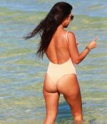 Access_Kardashian_024.jpg