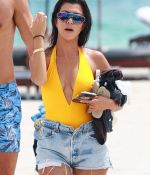 Access_Kardashian_02.jpg