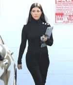 Access_Kardashian_04.jpg