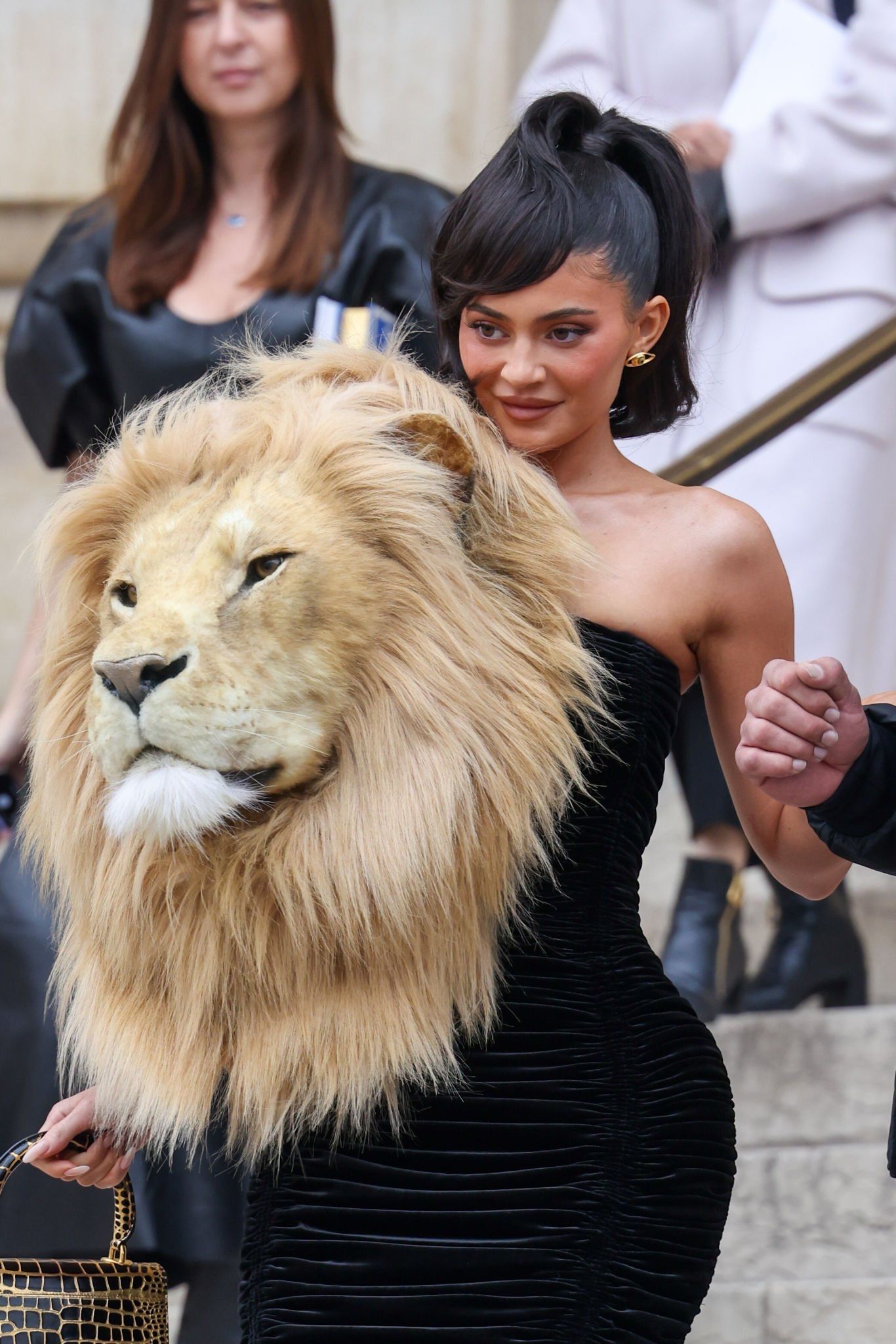 Access_Kardashian_002~0.JPG