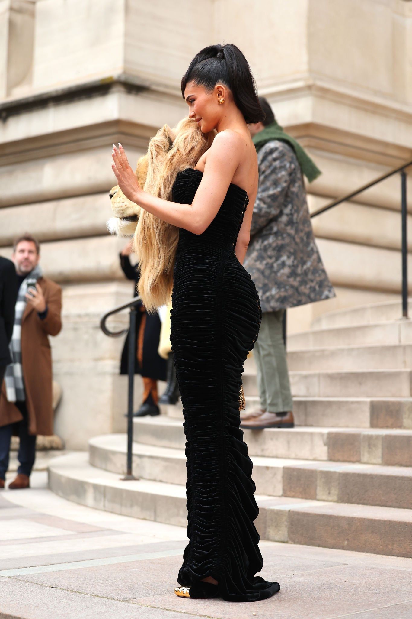 Access_Kardashian_002~1.JPG