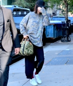 Access_Kardashian_005.jpg