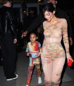 Filename=Access_Kardashian_020.JPG
Filesize=109KiB
Dimensions=667x1080
Date added=31.08.23 Access_Kardashian_020.JPG