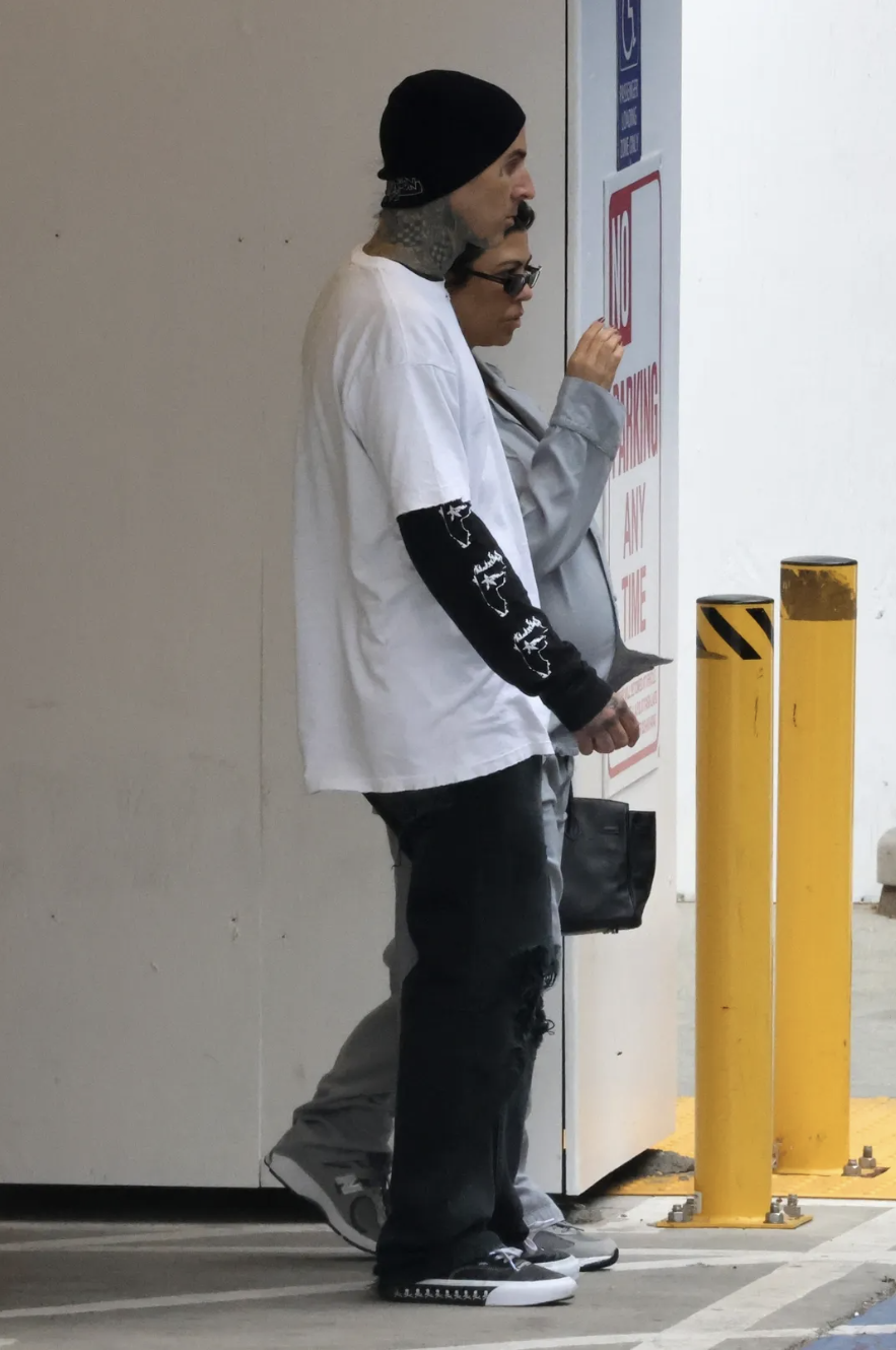 Access_Kardashian_0010.png